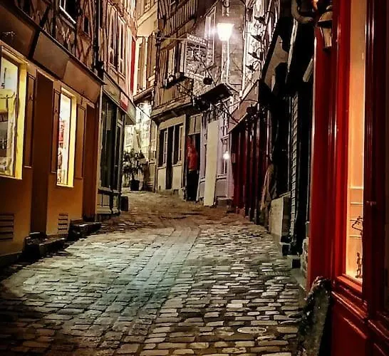 O P'tit 44 + Terrasse Dans Le Vieux 옹플뢰르